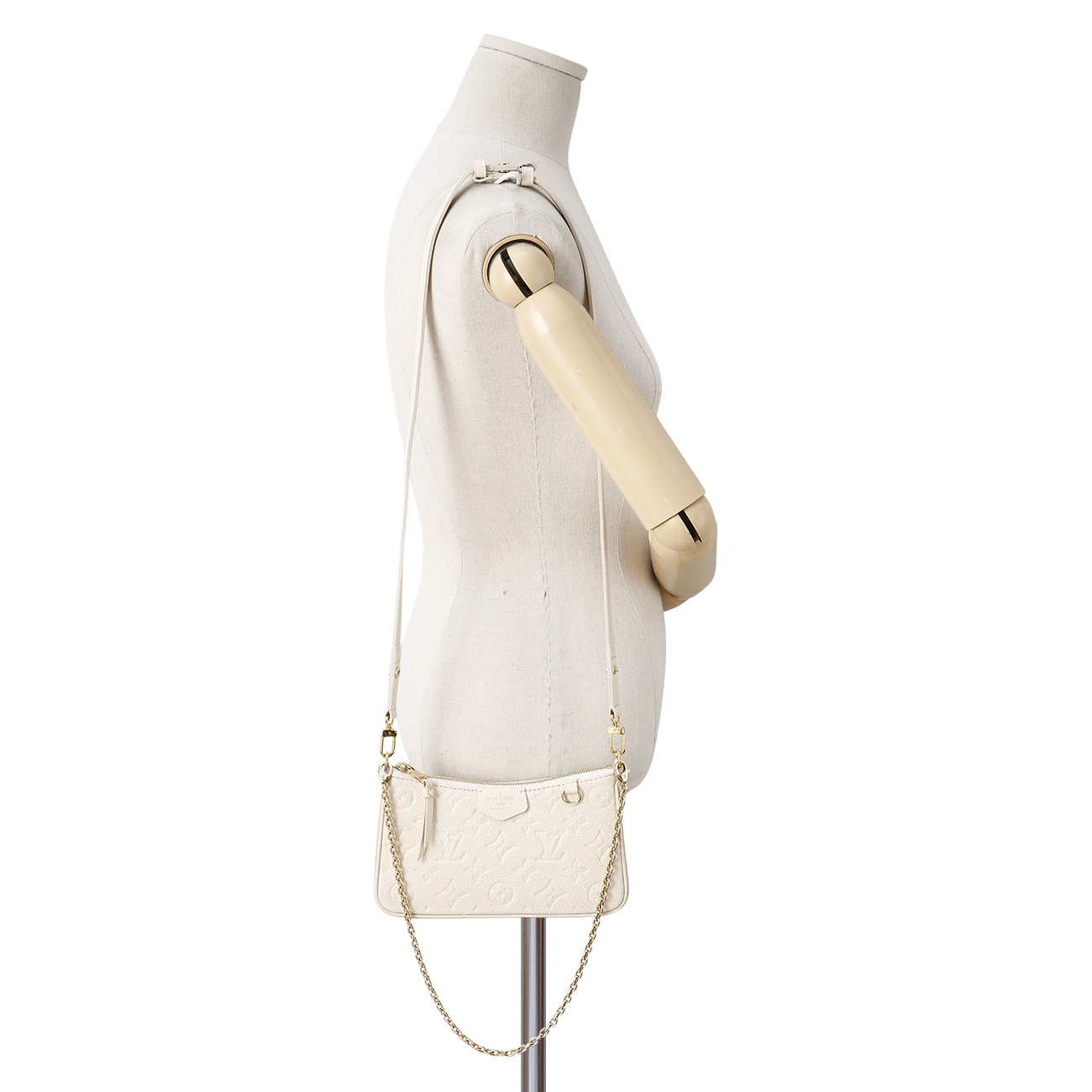 LOUIS VUITTON(USED)루이비통 M81066 스트랩 이지 파우치
